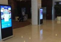 高亮顯示屏廣告機(jī)在酒店領(lǐng)域的應(yīng)用特點